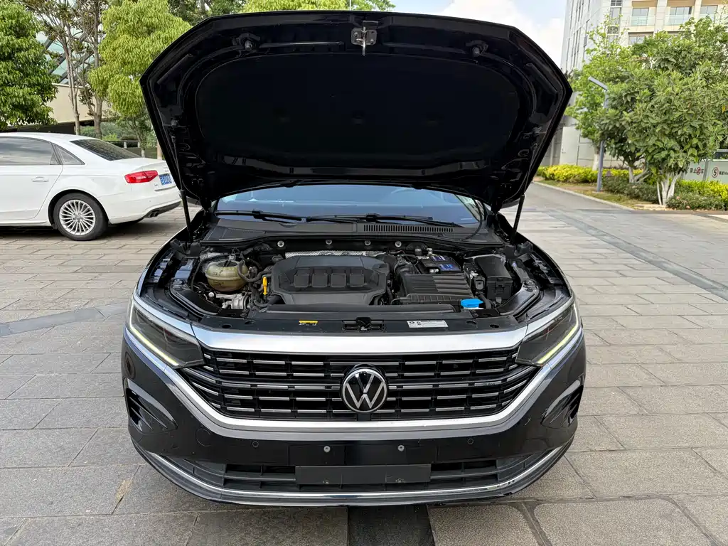 Volkswagen Passat 2022 — фото 12