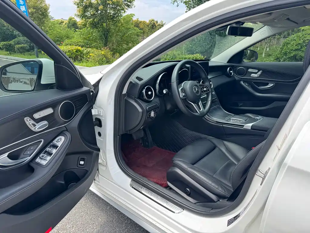 Mercedes-Benz C-Class 2018