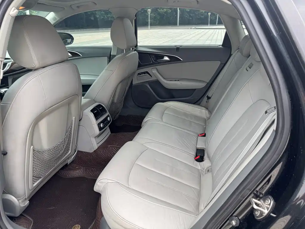 Audi A6L 2012