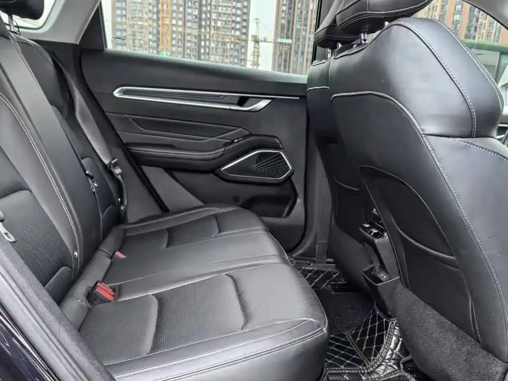 Geely Emgrand 2022 — фото 14