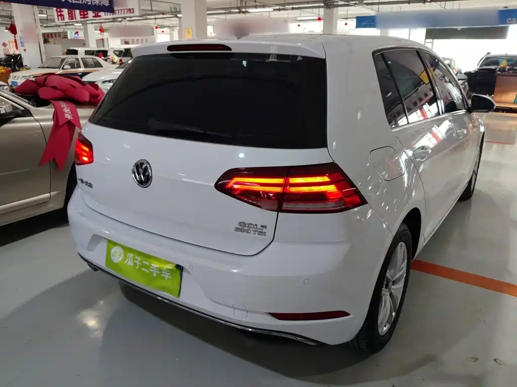 Volkswagen Golf 2020