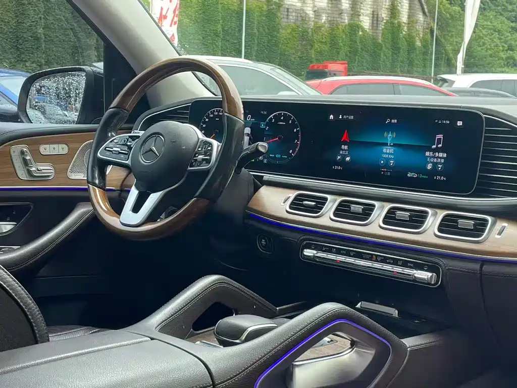 Mercedes-Benz GLS 2020 — фото 14
