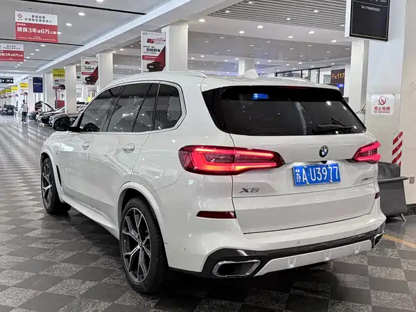 BMW X5 2019