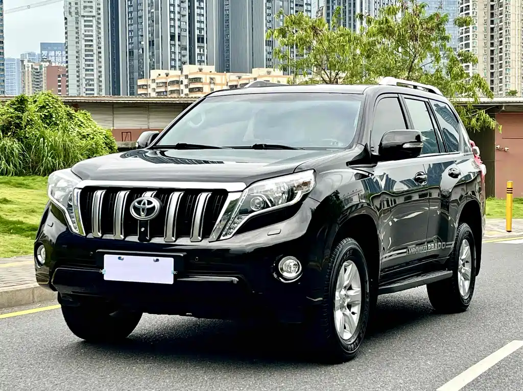 Toyota Prado 2016 — фото 1