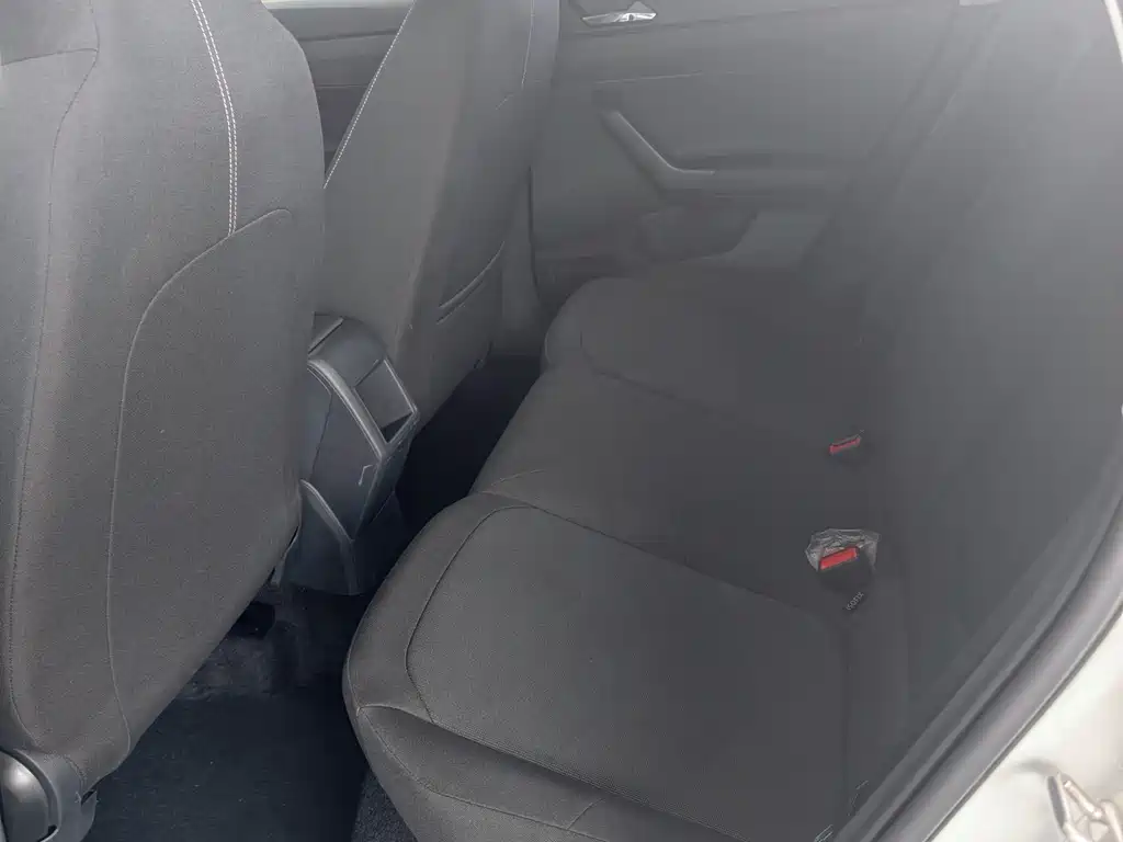 Volkswagen Polo 2021