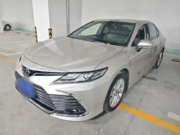 Toyota Camry 2021