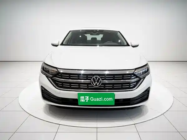 Volkswagen Sagitar 2023
