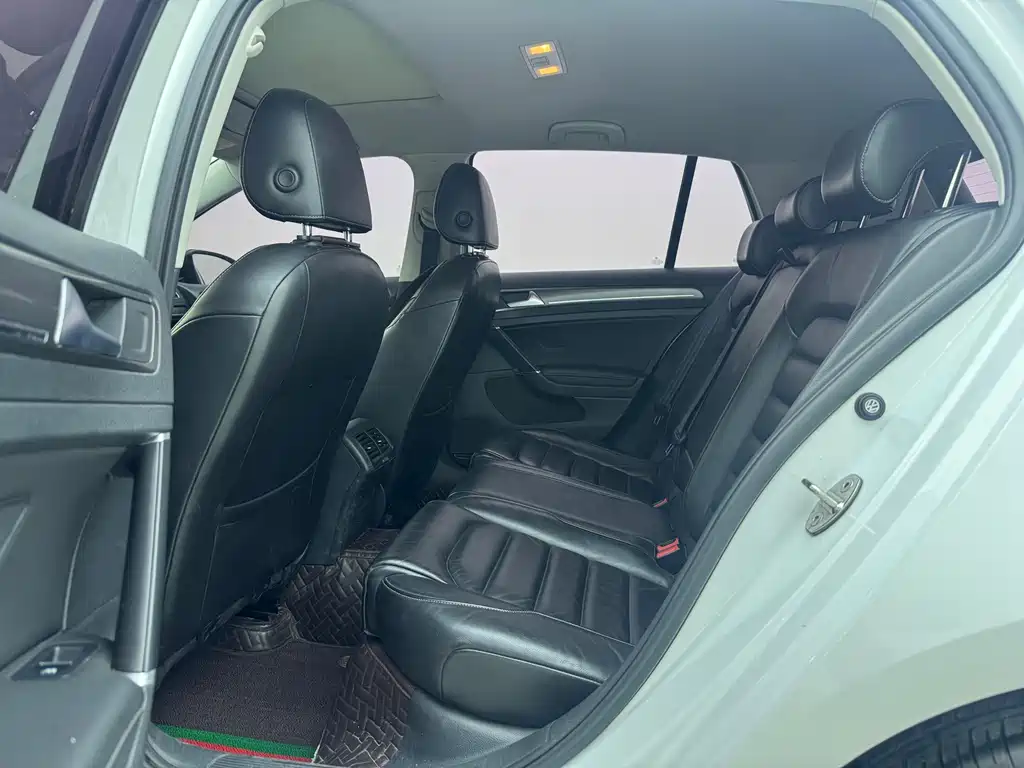 Volkswagen Golf 2016