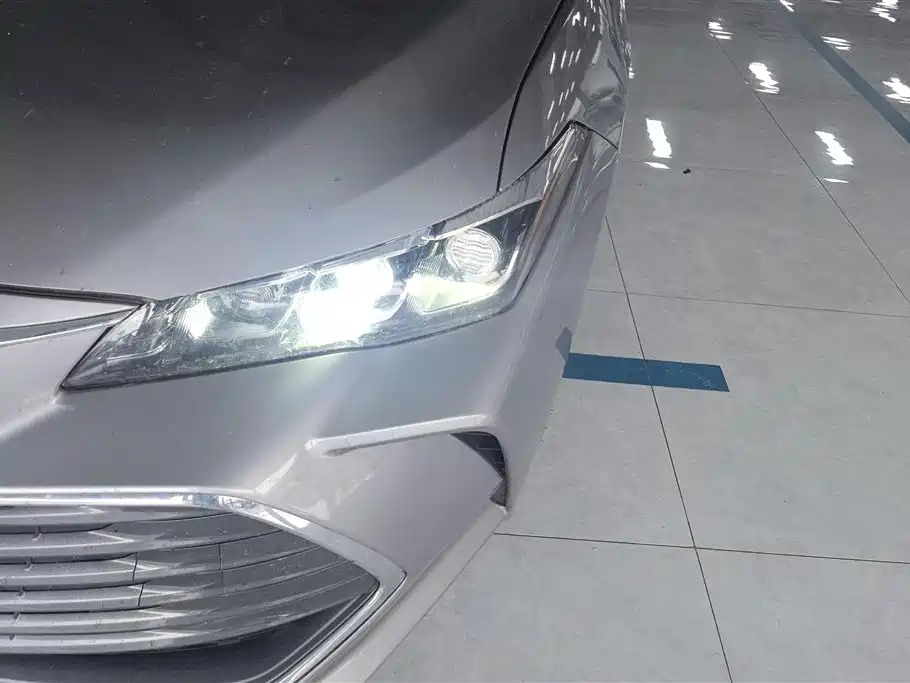 Toyota Avalon 2021