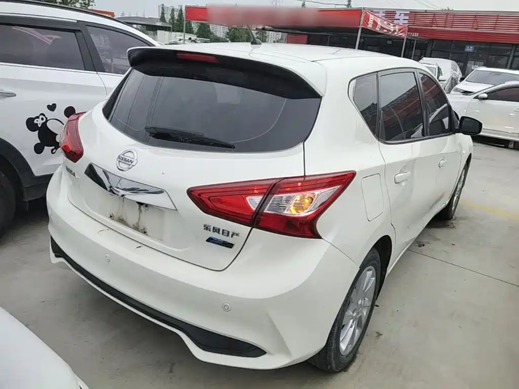 Nissan Tiida 2020