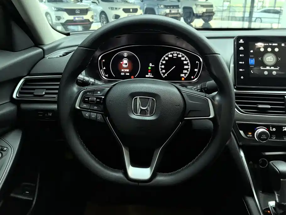 Honda Accord 2023 — фото 15