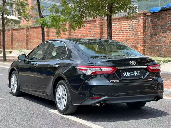 Toyota Camry 2021