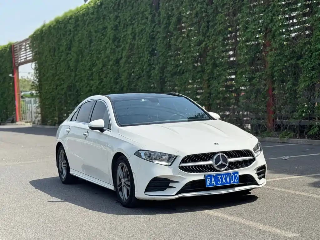 Mercedes-Benz A-Class 2022 — фото 3