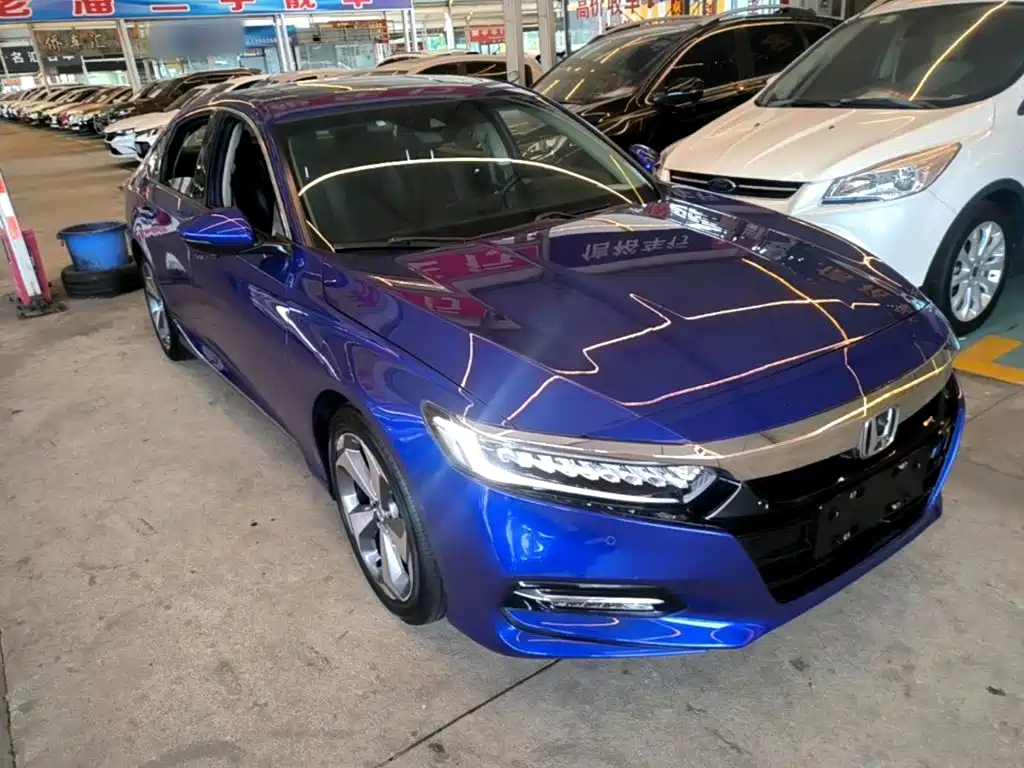 Honda Accord 2020 — фото 22