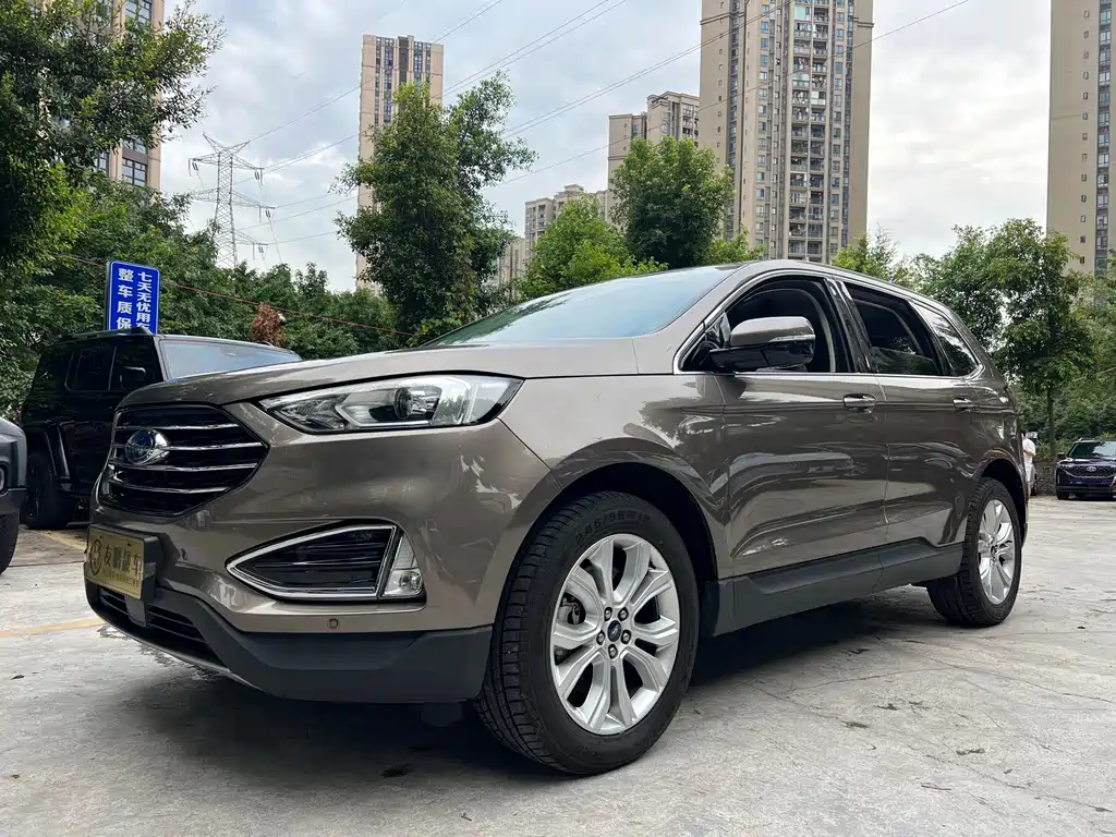 Ford Edge 2020 — фото 1