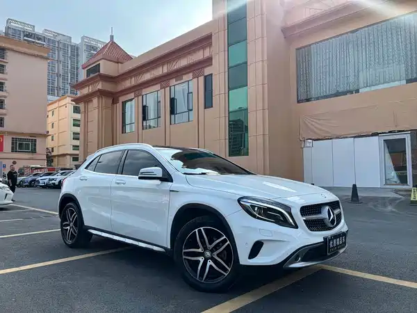 Mercedes-Benz GLA 2017