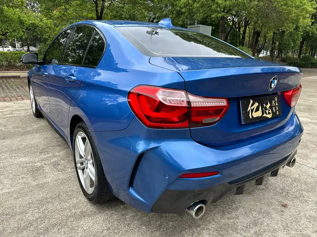 BMW 1 Series 2020 — фото 17