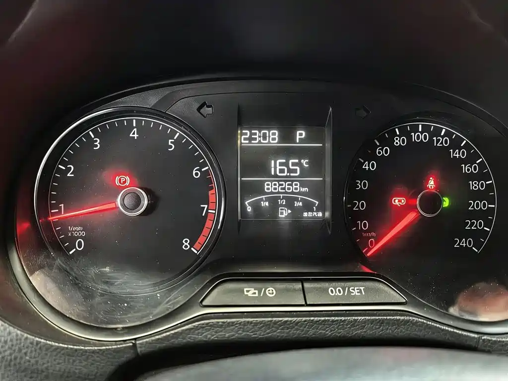 Volkswagen Polo 2018 — фото 12
