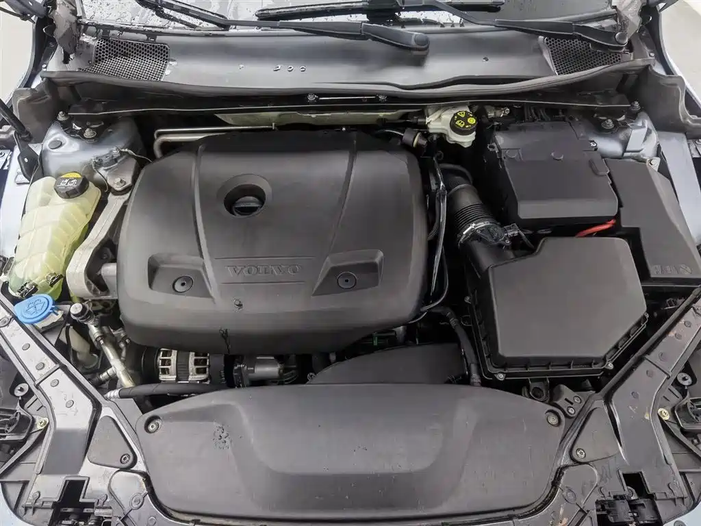 Volvo V40 2017