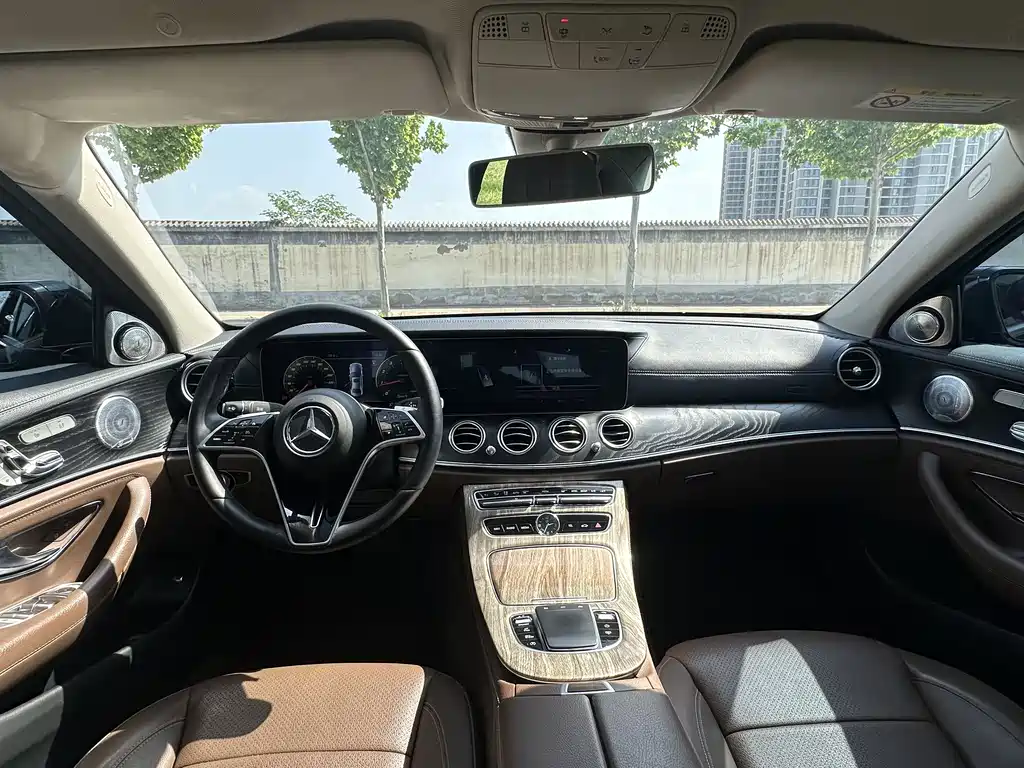 Mercedes-Benz E-Class 2018 — фото 8