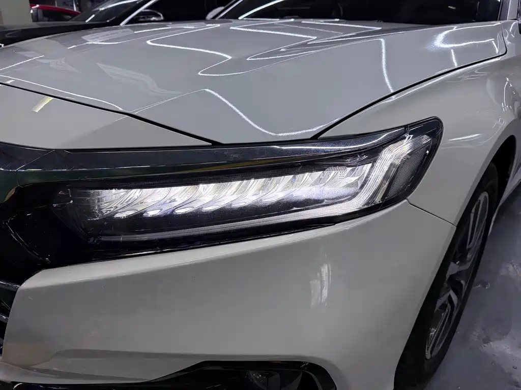 Honda Accord 2022 — фото 12