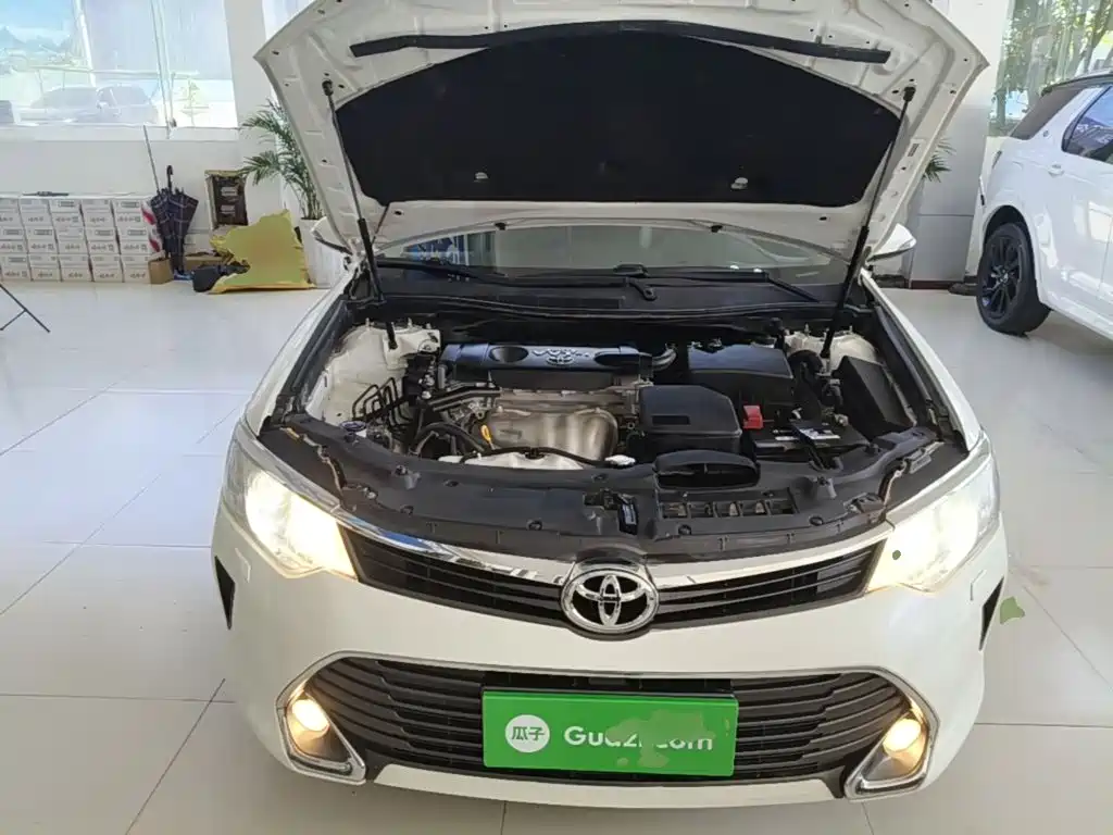 Toyota Camry 2015 — фото 20