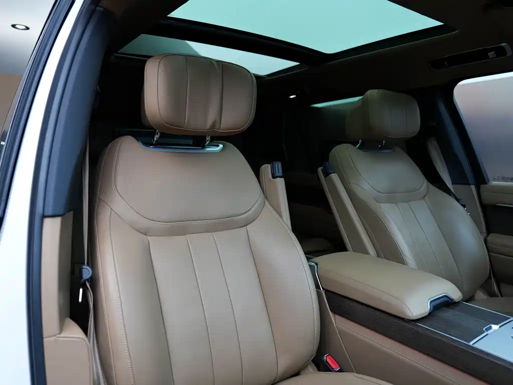 Land Rover Range Rover 2024 — фото 14
