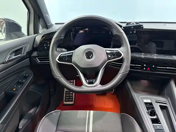 Volkswagen Golf 2022