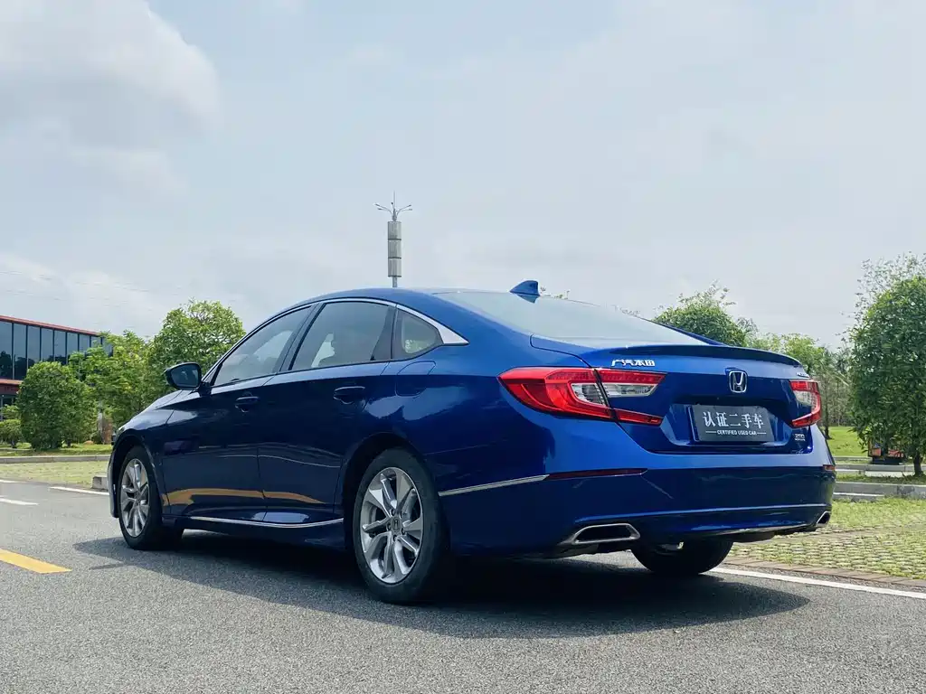 Honda Accord 2019 — фото 7