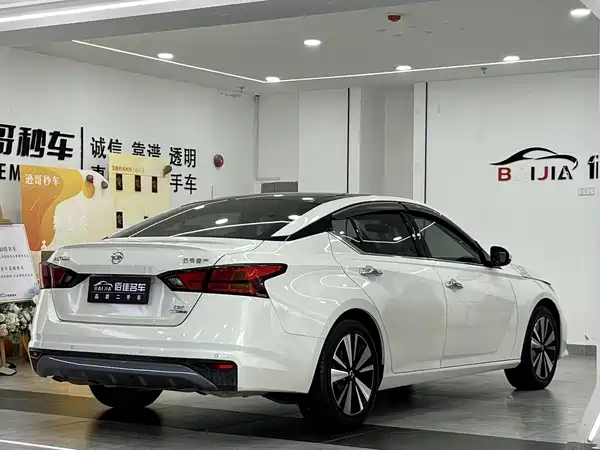 Nissan Teana 2021