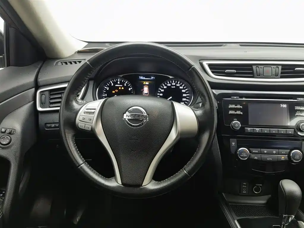 Nissan X-Trail 2015 — фото 11