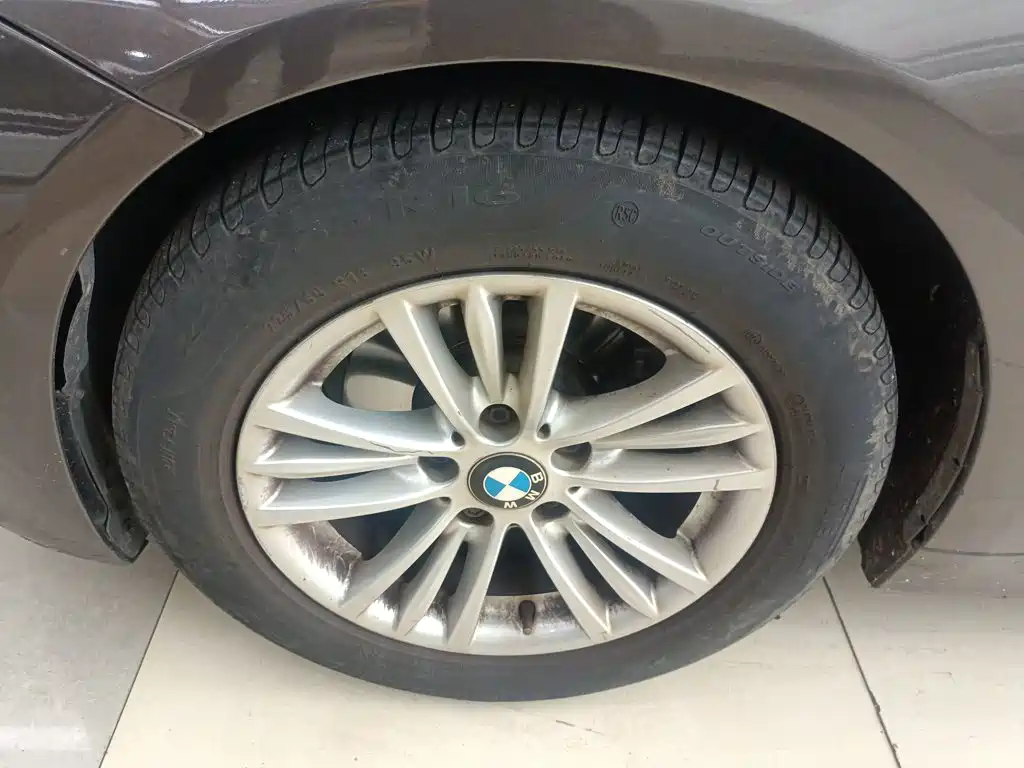 BMW 3 Series 2015 — фото 23