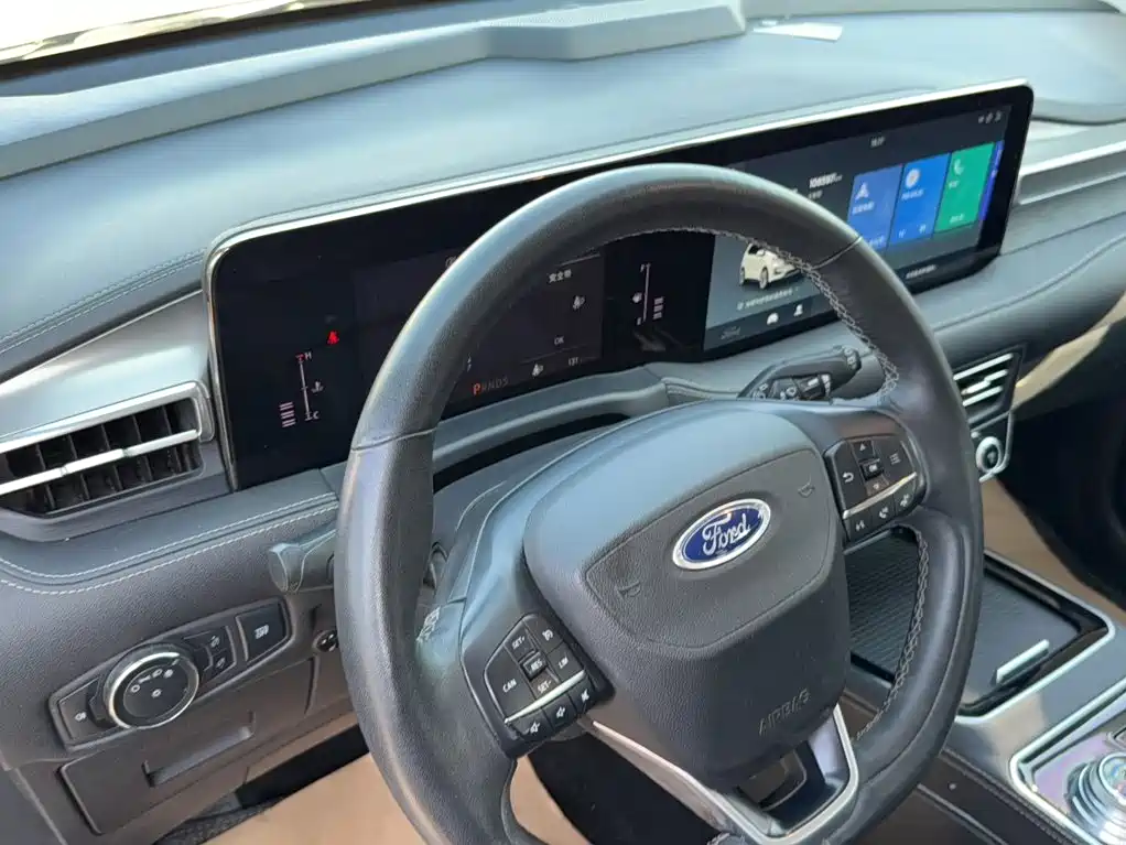 Ford Edge 2021 — фото 18