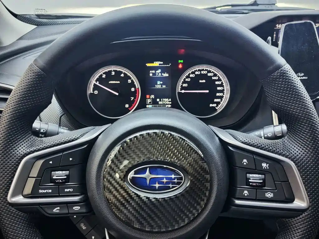 Subaru Forester 2022 — фото 20