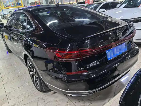 Volkswagen Passat 2024