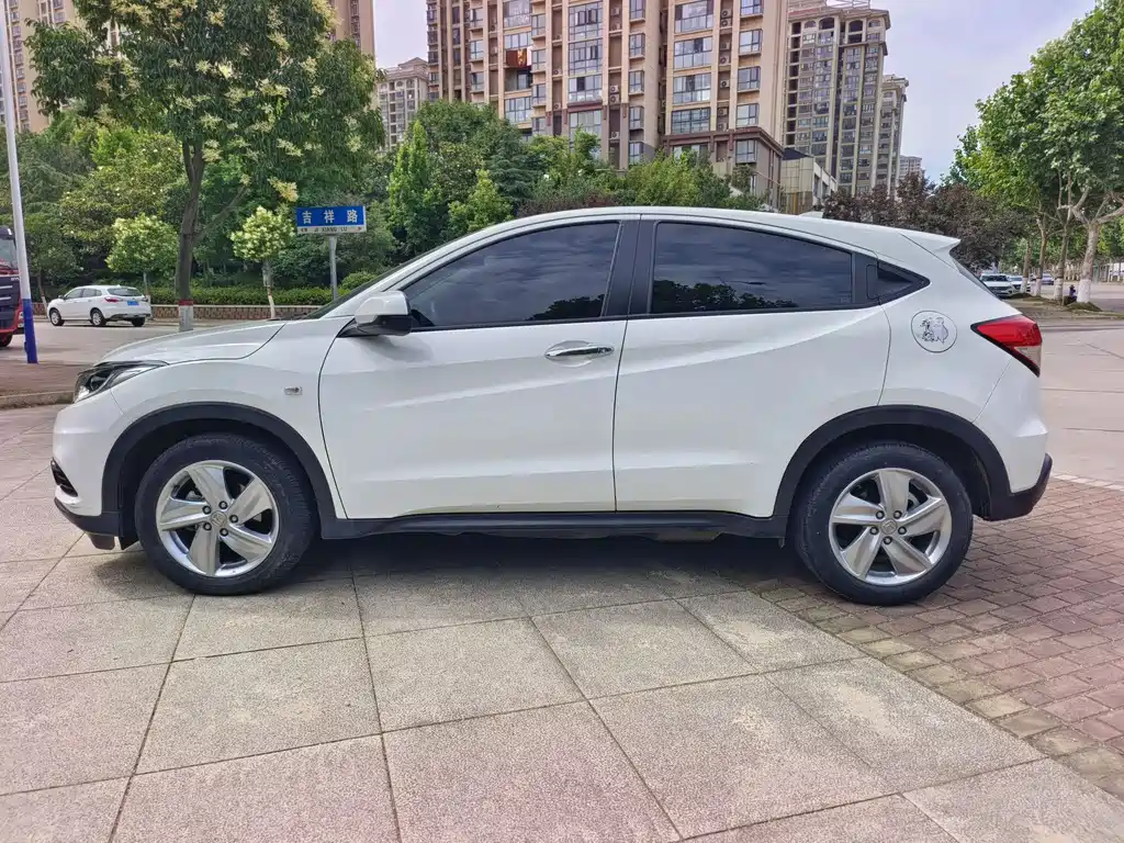 Honda Vezel 2021 — фото 3