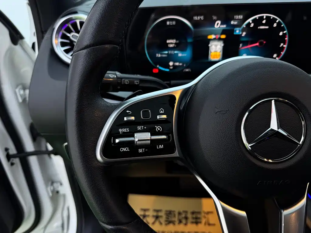 Mercedes-Benz GLA 2022 — фото 16