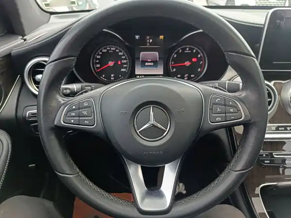 Mercedes-Benz GLC 2018