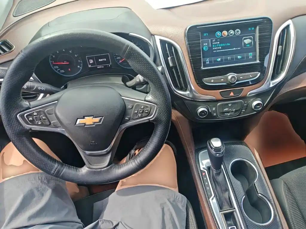 Chevrolet Equinox 2018 — фото 10