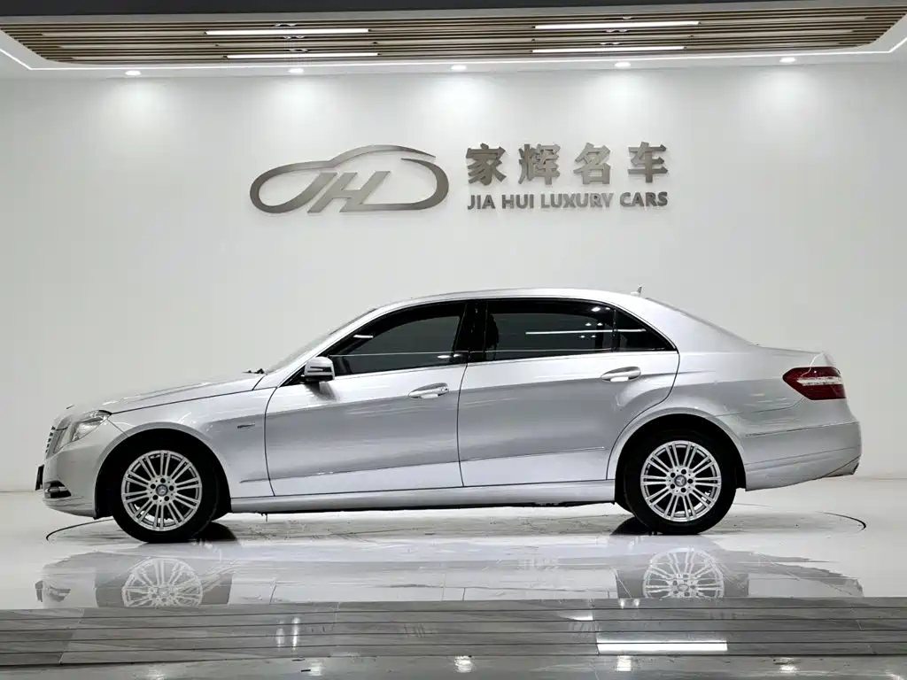 Mercedes-Benz E-Class 2011