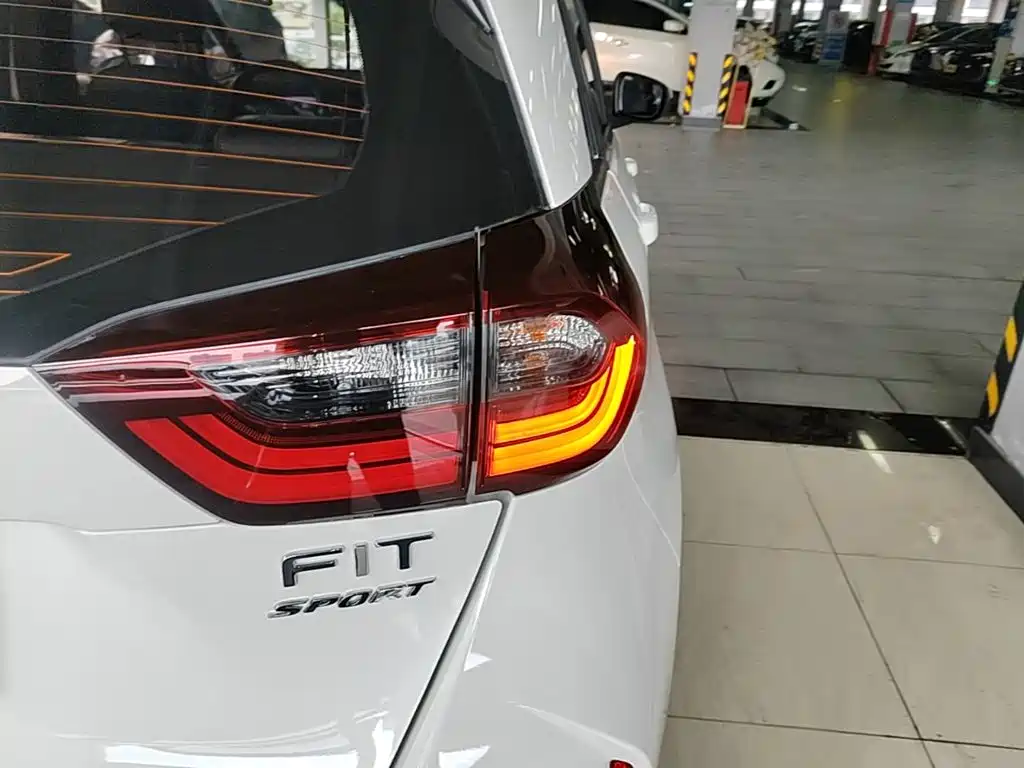Honda Fit 2021 — фото 19