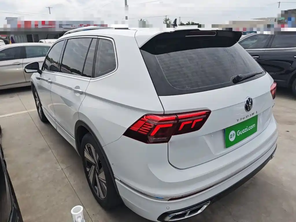 Volkswagen Tiguan L 2023