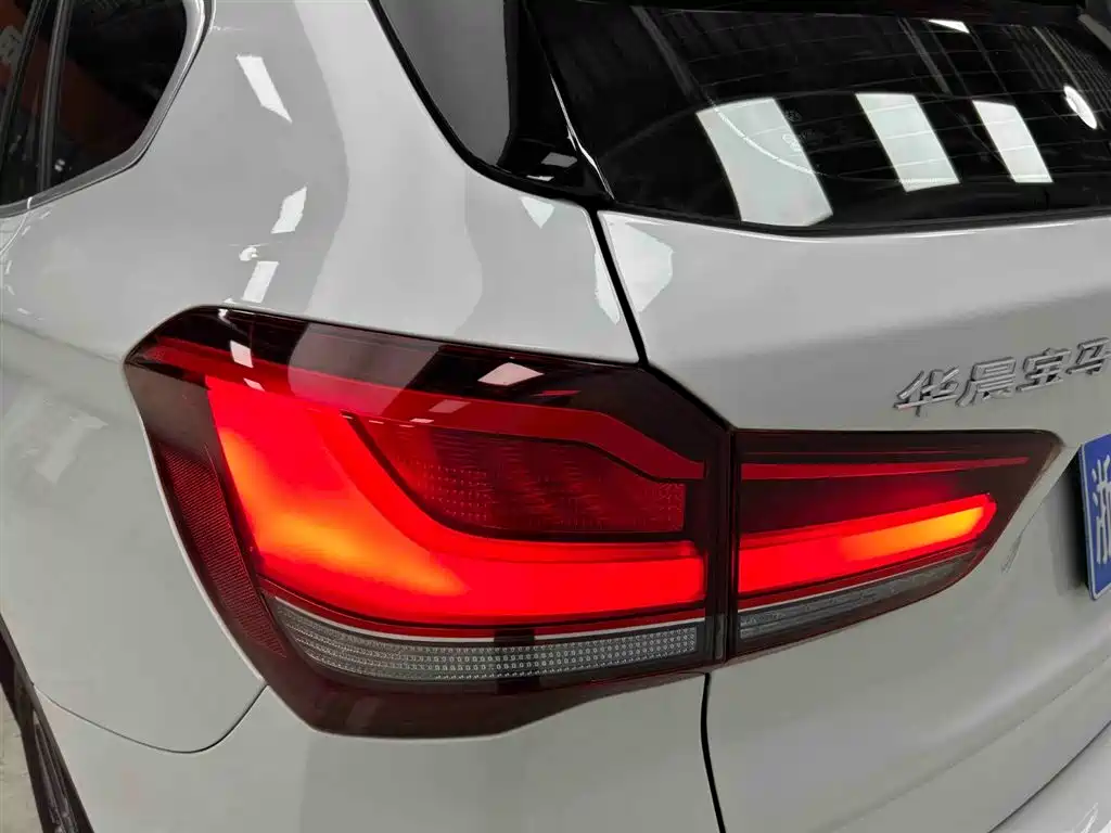 BMW X1 2022 — фото 19