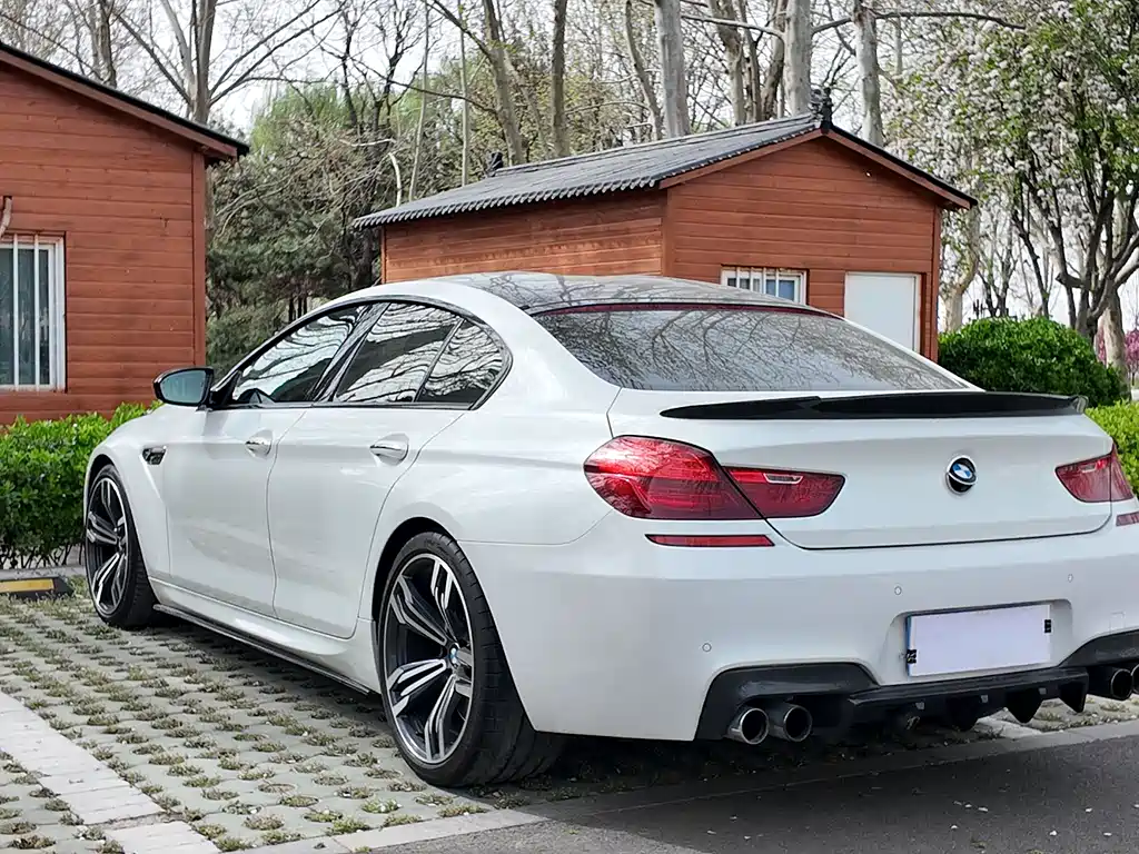 BMW M6 2016 — фото 5