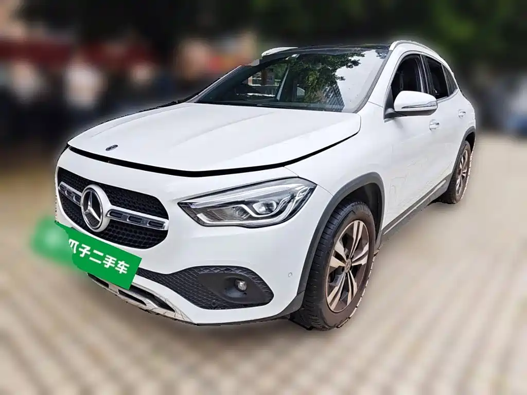 Mercedes-Benz GLA 2020