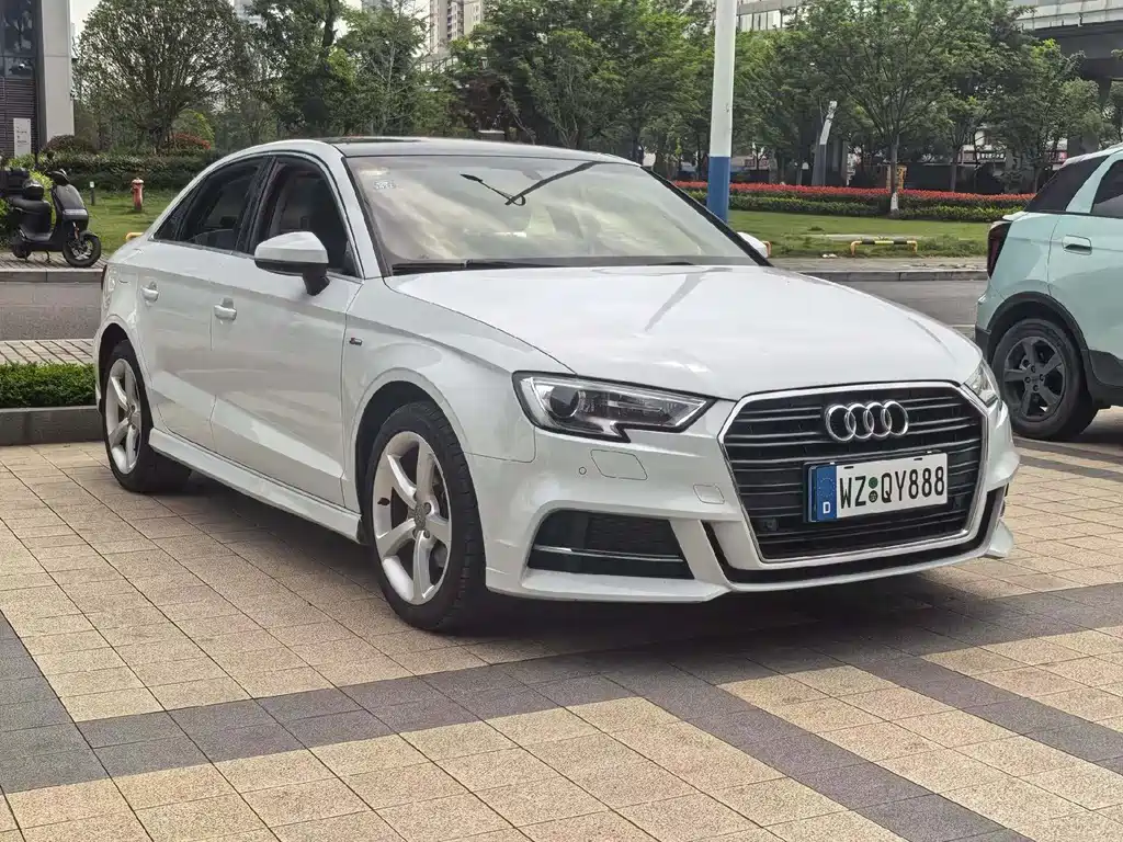 Audi A3 2018 — фото 3