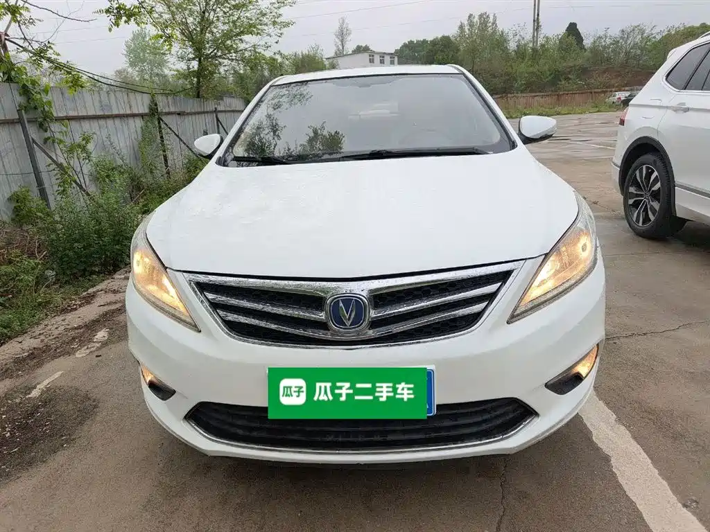 Changan Eado 2016 — фото 3