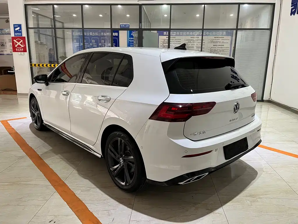 Volkswagen Golf 2022