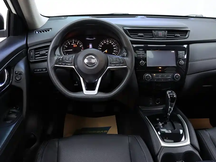 Nissan X-Trail 2018 — фото 27