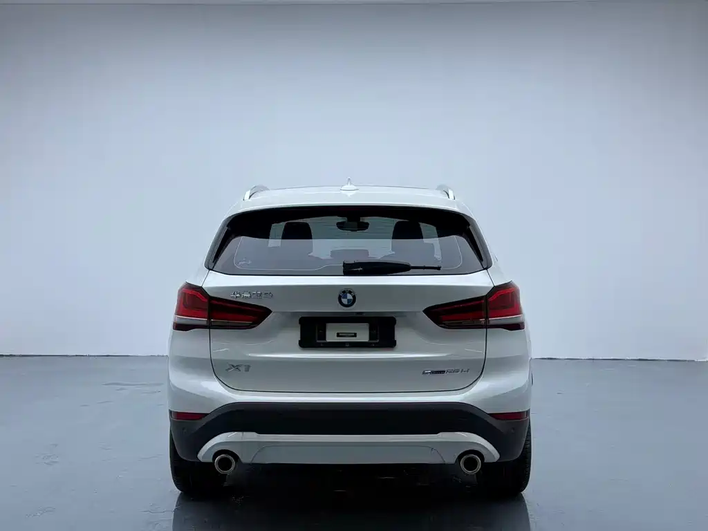 BMW X1 2022 — фото 9